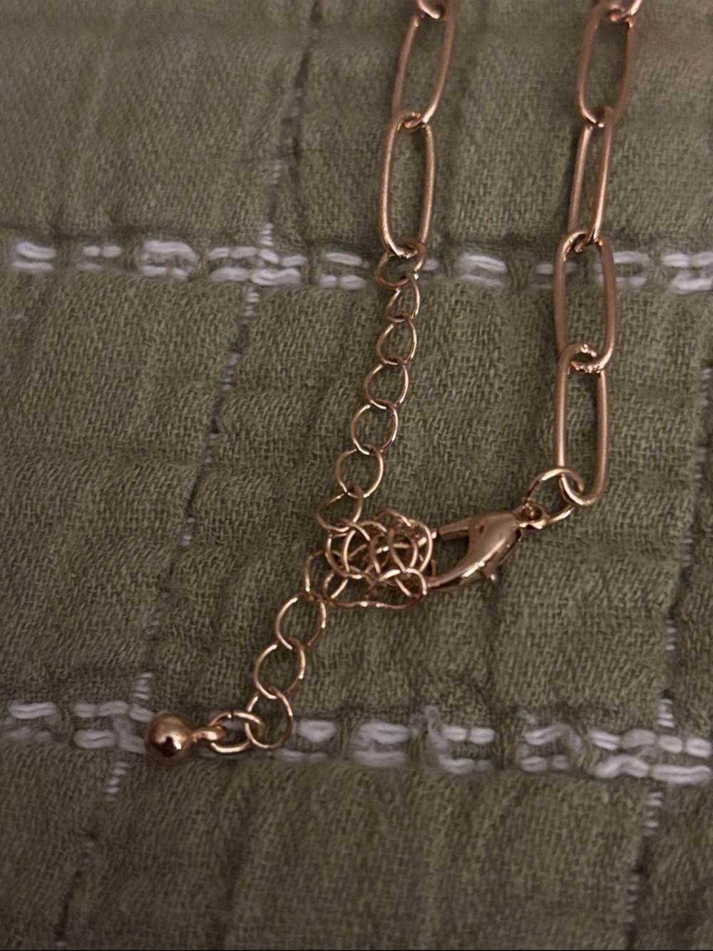 Gold Starburst Pendant Necklace with Faux Pearl - Picture 3 of 3